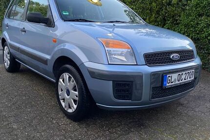 Ford Fusion 144.400 km 3.100 &euro; Köln 50735