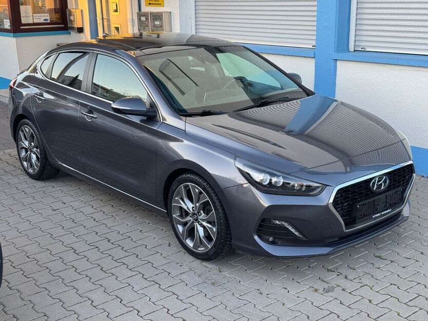 i30