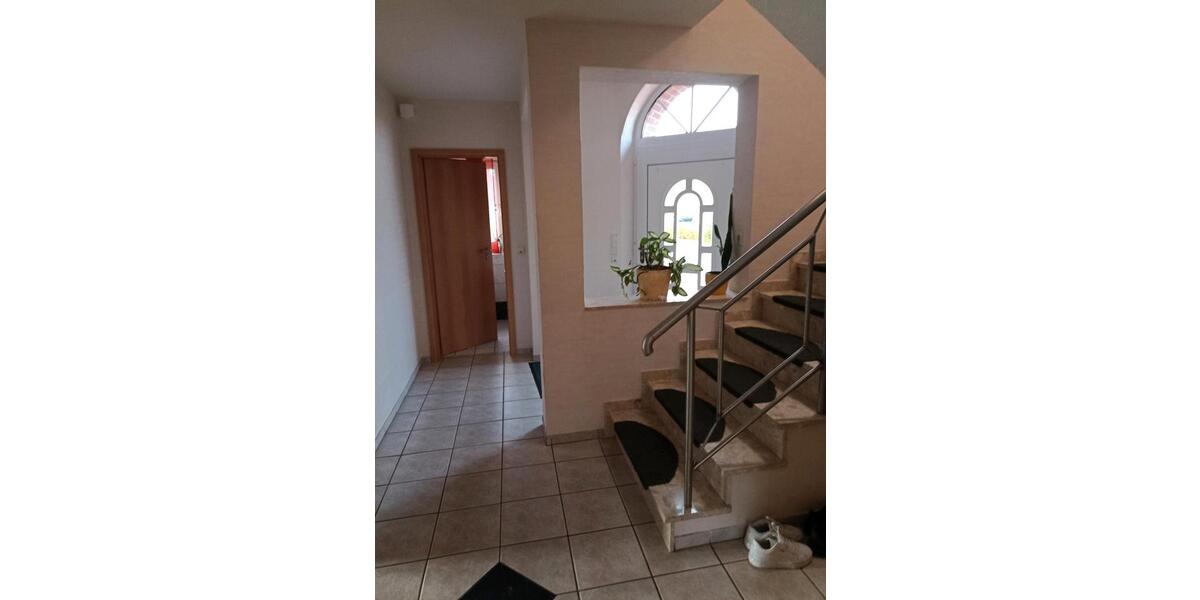 Einfamilienhaus Lindern (Oldenburg) - 8 Zimmer, 260 m&sup2;, 429.000&euro; | Angebot:26786463