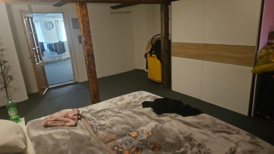 Etagenwohnung Alfeld (Leine) - 3 Zimmer, 100 m&sup2;, 1.000&euro; | Angebot:25590490