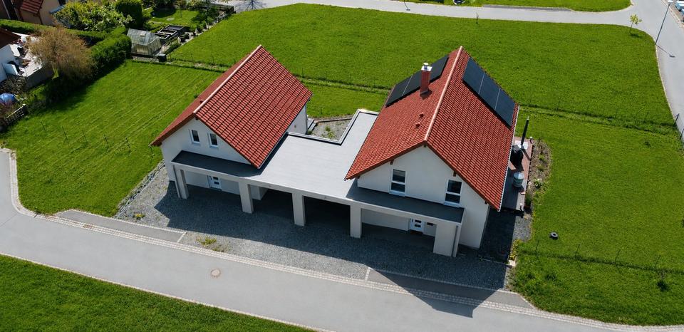 Einfamilienhaus Bad Neualbenreuth - 6 Zimmer, 214 m&sup2;, 499.900&euro; | Angebot:26578362