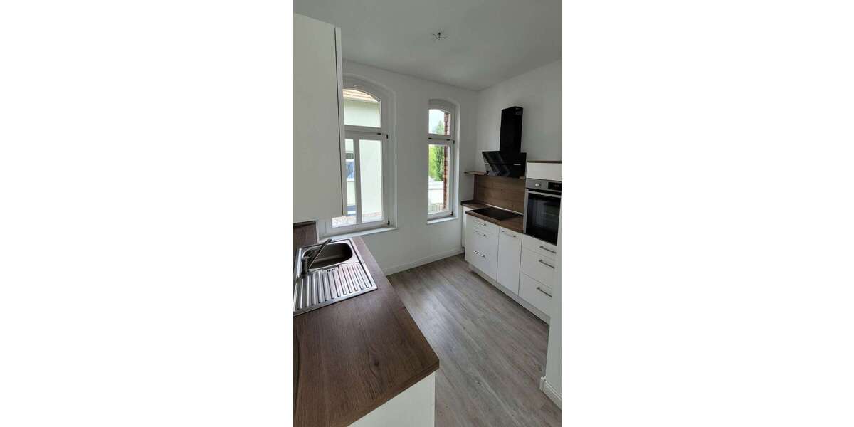 Etagenwohnung Gotha Siedlung Mittelhausen - 4 Zimmer, 122 m&sup2;, 999&euro; | Angebot:26858351