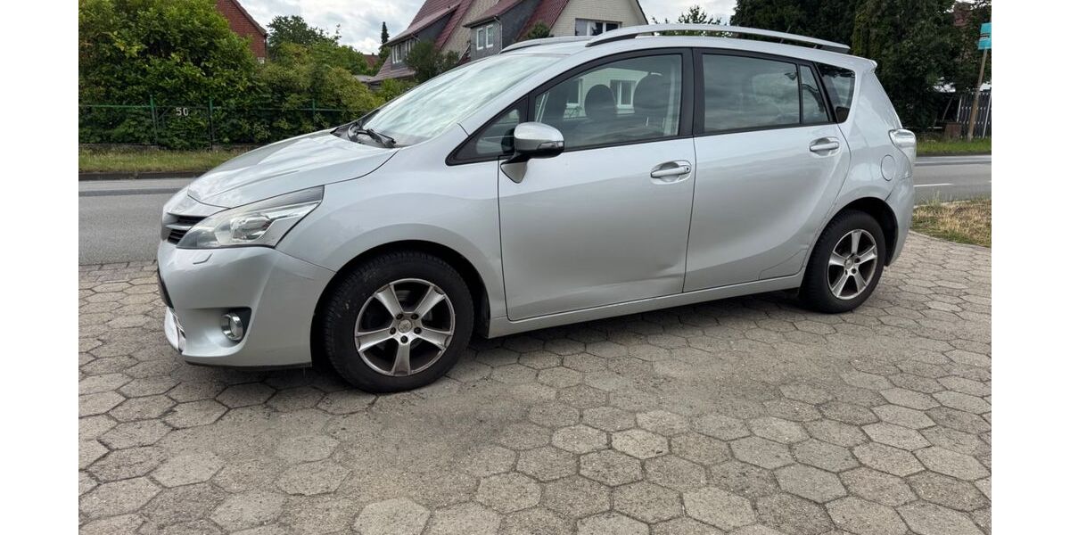 Toyota Verso 269.000 km 4.990 &euro; Stelle 21435