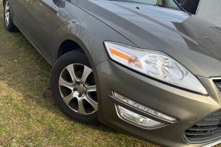 Ford Mondeo 255.268 km 3.399 &euro; Huy 38444