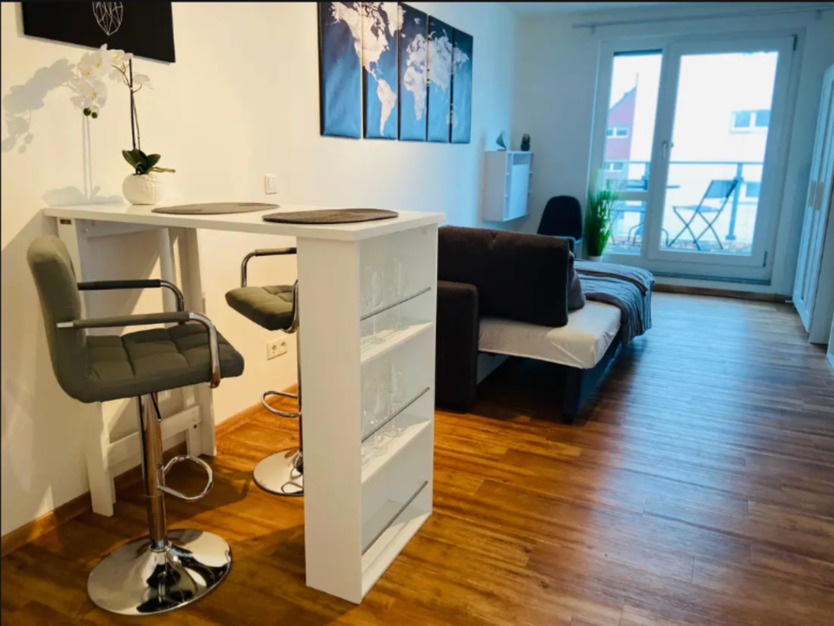 provisionsfrei - Modernes Single-Apartment m. Stpl - 2 Terr, EBK