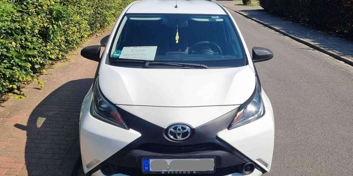 Toyota Aygo 33.580 km 8.300 &euro; Glückstadt, Stadt 25348