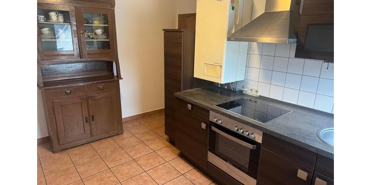 Zwei Wohnungen. Toplage. Nachhaltige Rendite. Siegen-Wellersberg. 4 zimmer