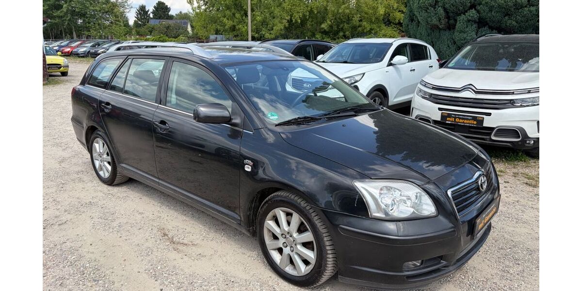 Toyota Avensis 180.485 km 2.490 &euro; Berlin 13127