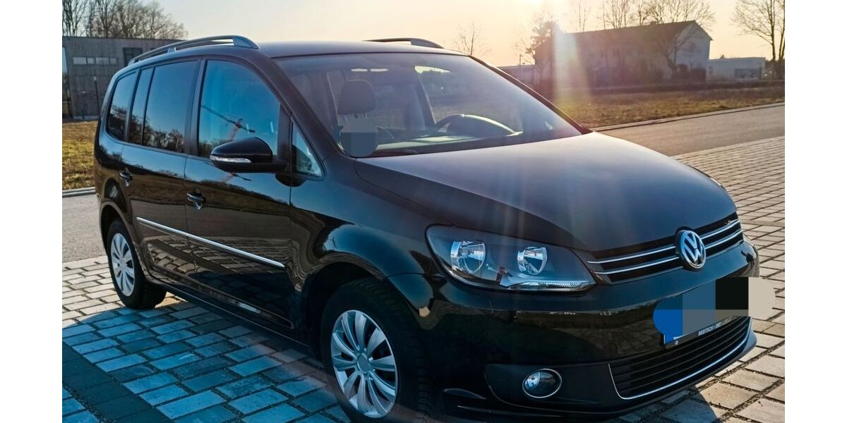 VW Touran 152.860 km 8.900 &euro; Feuchtwangen 91555