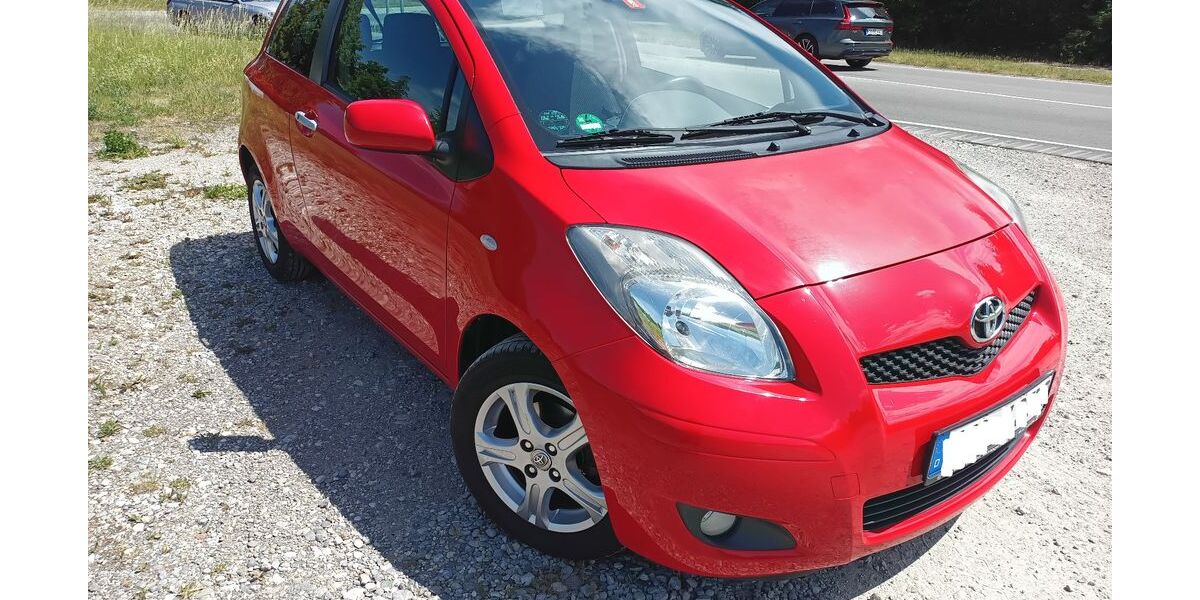 Toyota Yaris 209.000 km 3.200 &euro; Fürstenfeldbruck 82256