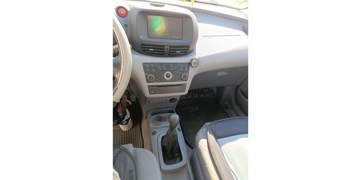 Nissan Almera 85.430 km 3.700 &euro; Freiberg 09599