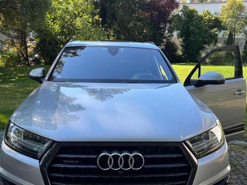 Audi Q7 198.000 km 22.900 € Tutzing 82327