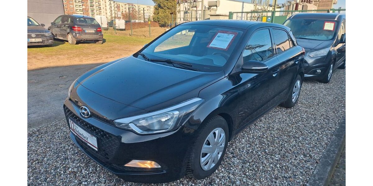 Hyundai i20 82.000 km 8.490 &euro; Rostock 18146