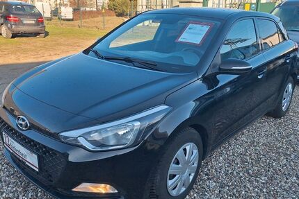 Hyundai i20 82.000 km 8.990 &euro; Rostock 18146