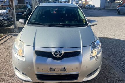 Toyota Auris 215.000 km 2.600 &euro; Hamburg 20537