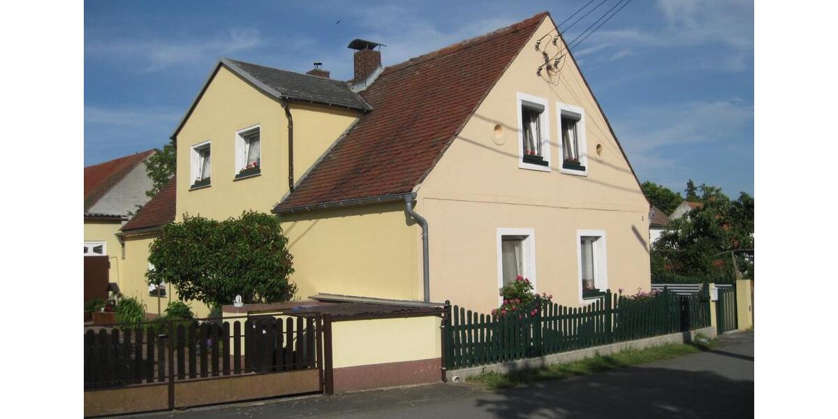 Einfamilienhaus Gröditz - 6 Zimmer, 120 m&sup2;, 85.000&euro; | Angebot:25645745