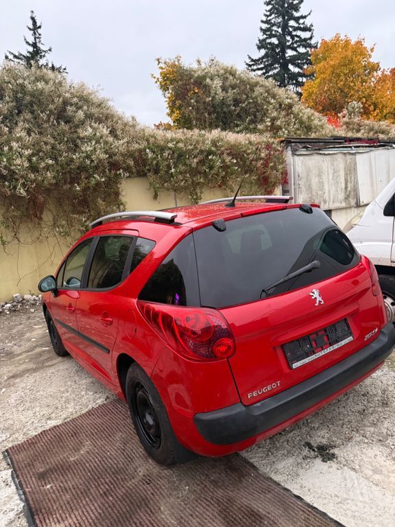 Peugeot 207 137.000 km 2.600 € Nürnberg 90443