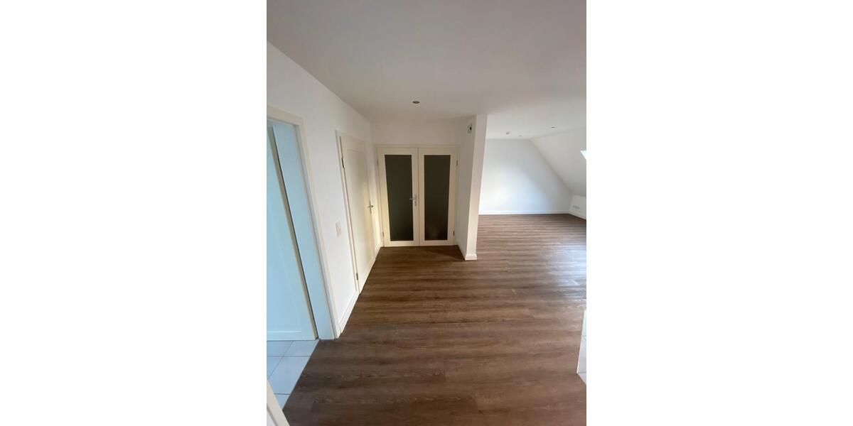 Dachgeschoßwohnung Drelsdorf - 2 Zimmer, 60 m&sup2;, 650&euro; | Angebot:26412536