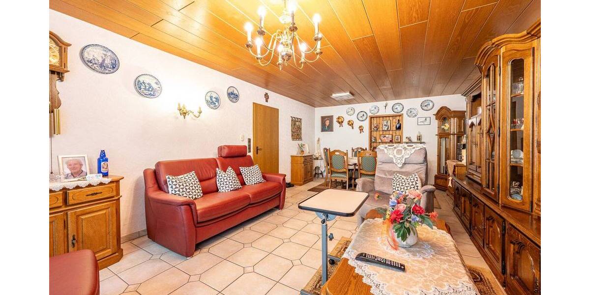 Reihenmittelhaus Selfkant / Hillensberg Hillensberg - 6 Zimmer, 186 m&sup2;, 210.000&euro; | Angebot:25802755