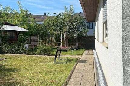 Haus Idstein-Wörsdorf Wörsdorf - 5 Zimmer, 230 m&sup2;, 2.800&euro; | Angebot:26222060