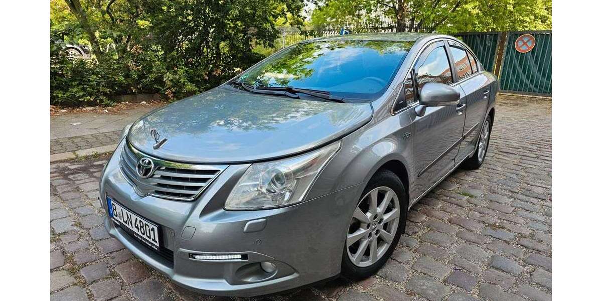 Toyota Avensis 178.000 km 7.490 &euro; Berlin 13353