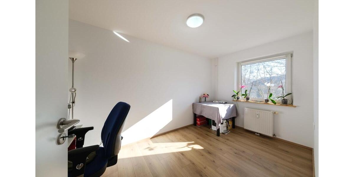 Etagenwohnung Hausham - 4 Zimmer, 75 m&sup2;, 350.000&euro; | Angebot:24691591