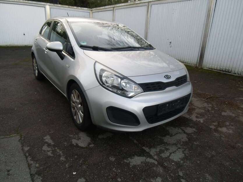 Kia Rio 117.000 km 5.790 € Aachen 52068