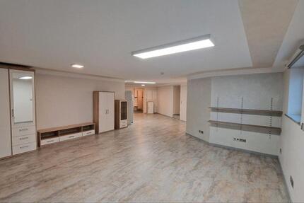 Halb unterkellerte 1-Zi.-Wohnung, ebenerdiger Zugang zimmer