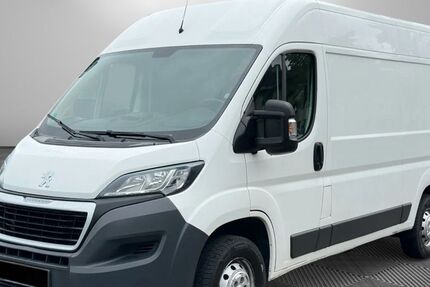 Peugeot Boxer 112.000 km 13.990 &euro; Köln 51067