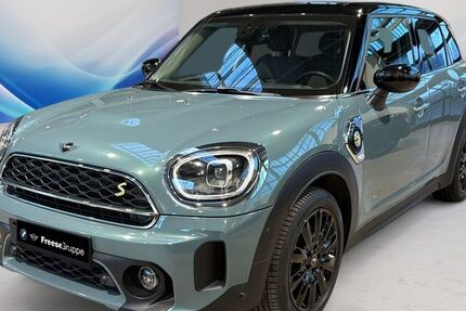 Mini Countryman SE (Cooper) 65.089 km 26.990 &euro; Oldenburg 26125