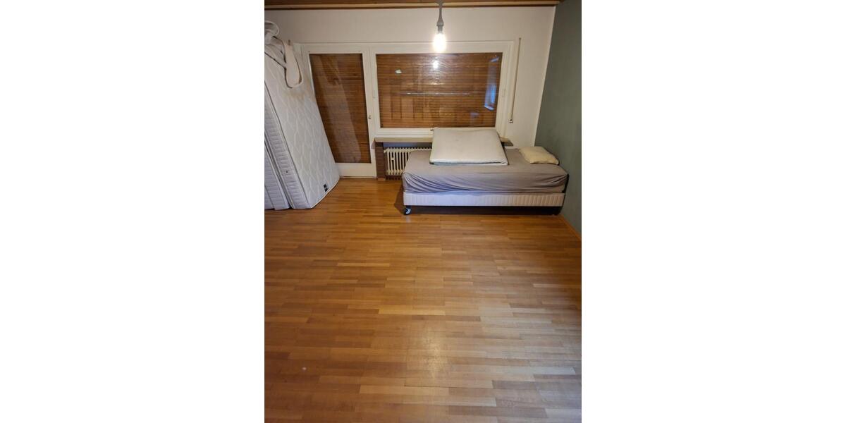 Erdgeschoßwohnung Neumarkt in der Oberpfalz Altenhof - 1 Zimmer, 30 m&sup2;, 25&euro; | Angebot:26199501