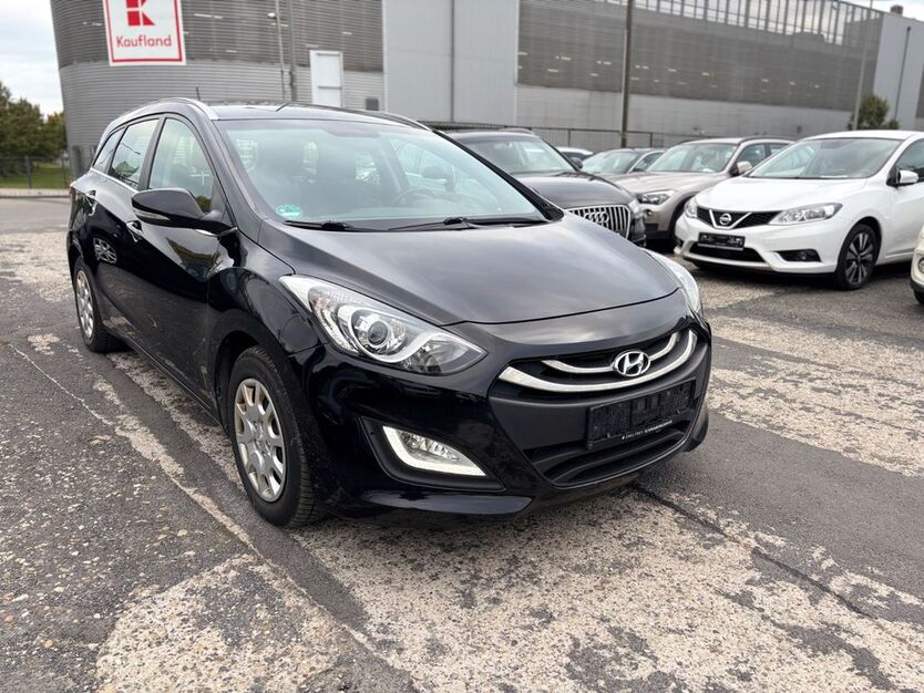 Hyundai i30 171.543 km 7.490 € Frankfurt am Main 65933