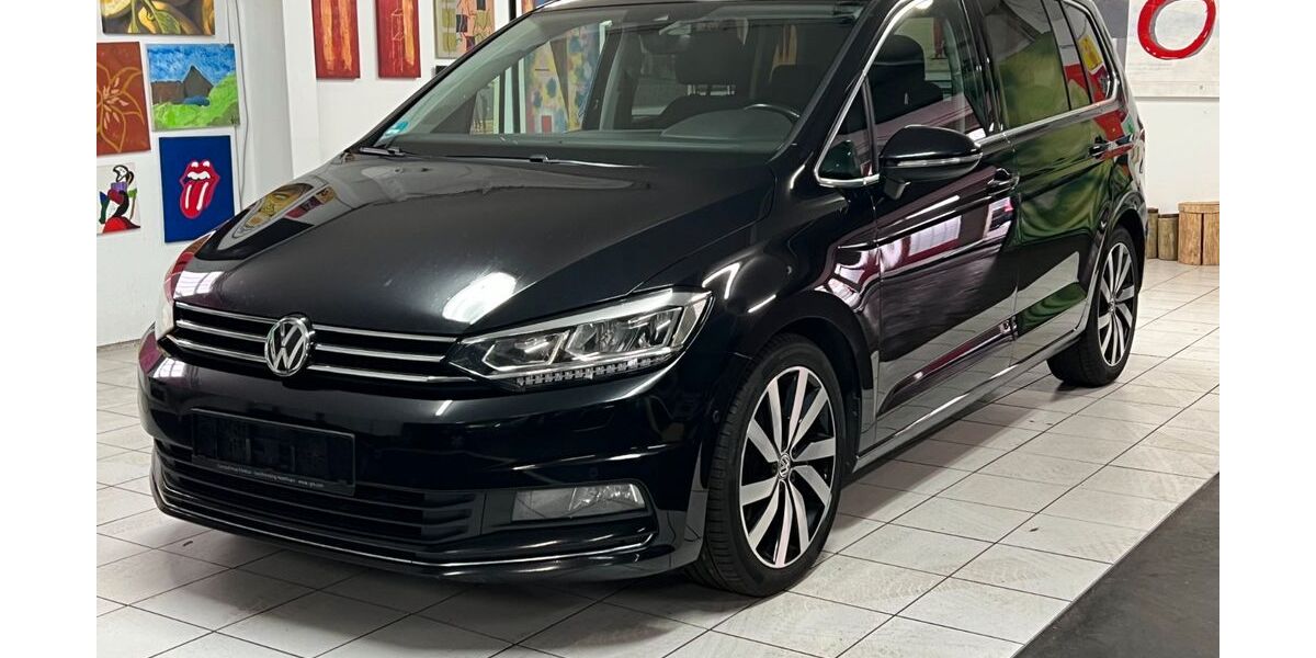 VW Touran 180.000 km 15.999 &euro; Mayen 56727