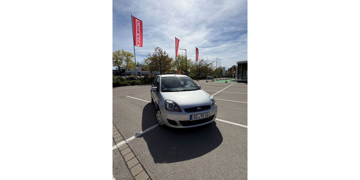 Ford Fiesta 73.000 km 2.100 &euro; Schwabach 91126