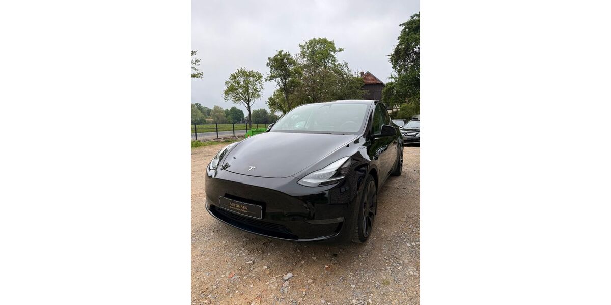 Tesla Model Y 36.000 km 42.490 &euro; Edemissen 31234