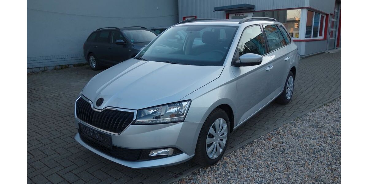 Skoda Fabia 44.000 km 9.789 &euro; Leipzig 04249