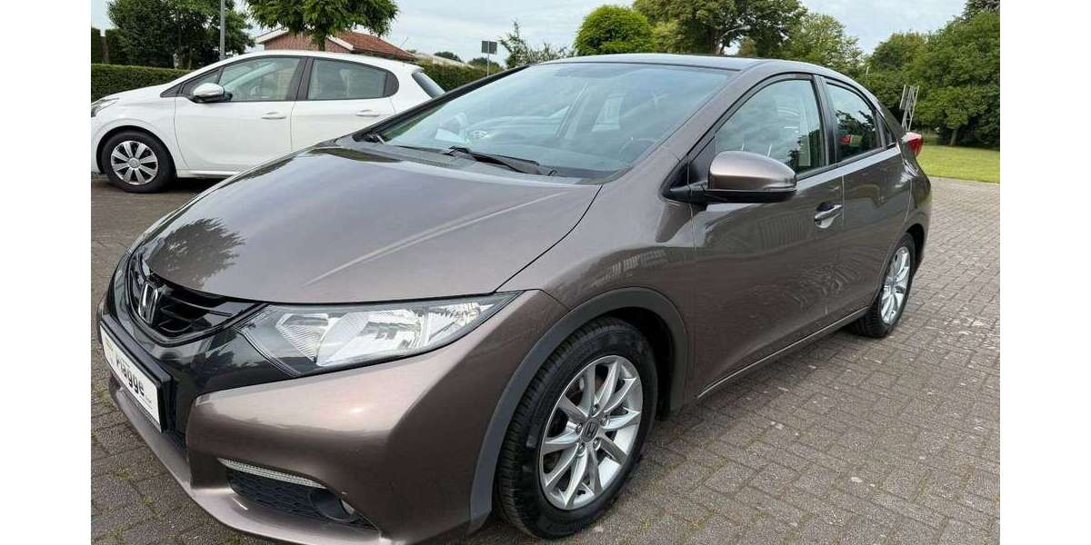 Honda Civic 114.000 km 8.490 &euro; Niederlangen 49779