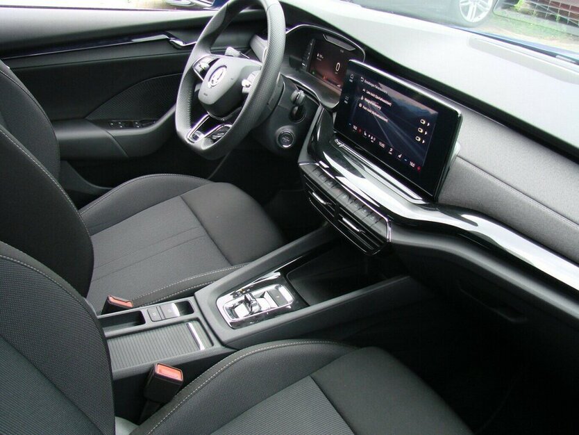 Octavia 2.0TDi Sportline LED Wireless App-Connect