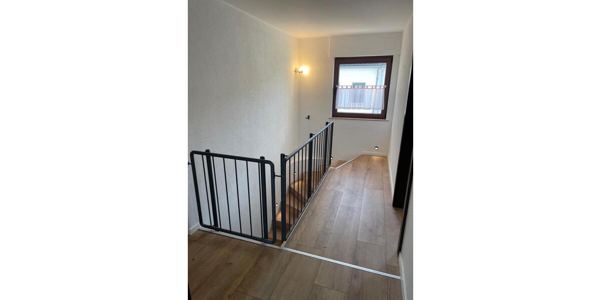 Maisonettenwohnung Euskirchen - 4 Zimmer, 158 m&sup2;, 1.870&euro; | Angebot:25541277