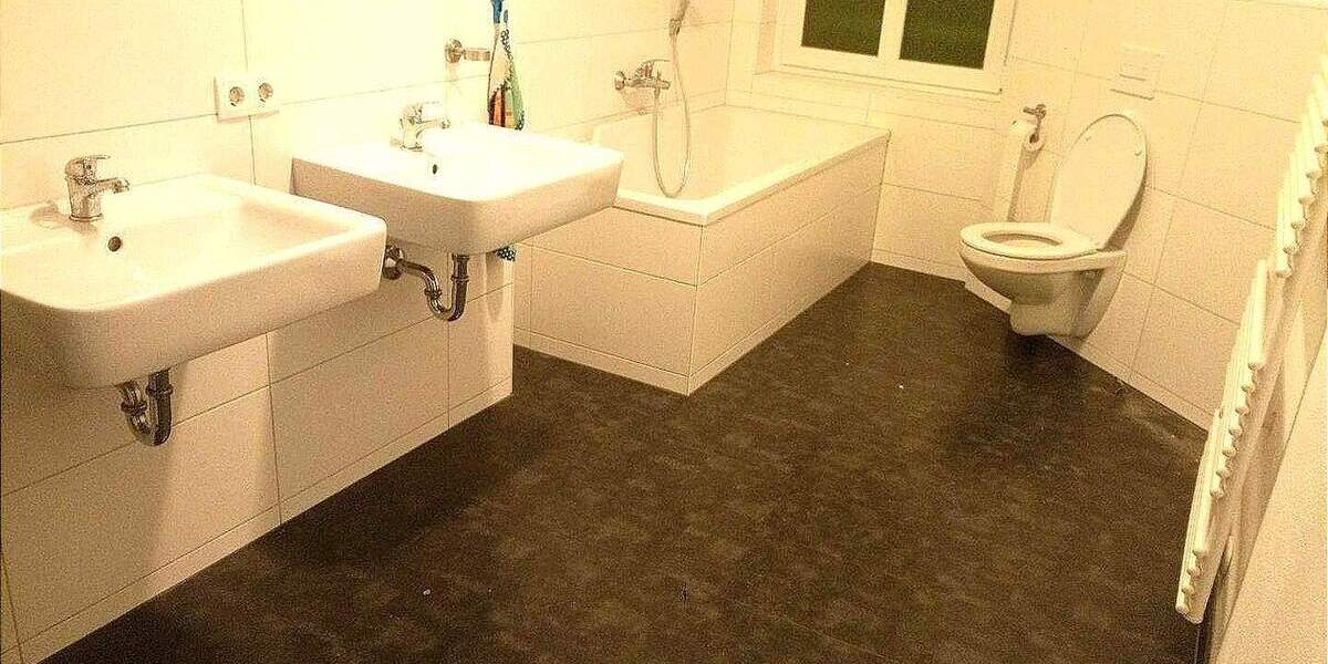 Viel Platz und erschwinglich mit Balkon in der Nordvorstadt - Zimmer Zwickau Pölbitz | Angebot:24042365