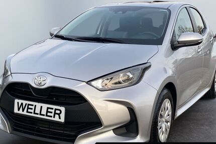 Toyota Yaris 16.412 km 15.990 € Leipzig 04178