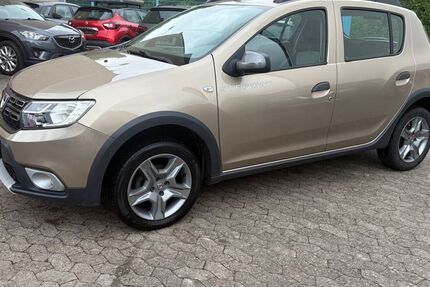 Dacia Sandero 52.000 km 8.900 &euro; Saarbrücken 66115