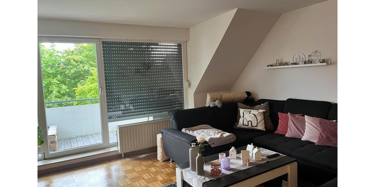 Dachgeschoßwohnung Hamm Braam-Ostwennemar - 4 Zimmer, 102 m&sup2;, 940&euro; | Angebot:26681776