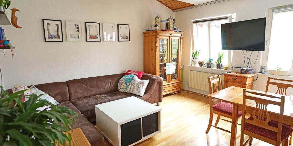 Etagenwohnung Zierenberg - 4 Zimmer, 98 m&sup2;, 139.000&euro; | Angebot:25668396