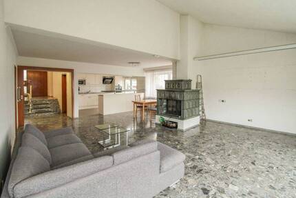 Haus Pfullingen - 7 Zimmer, 599.000&euro; | Angebot:26689245
