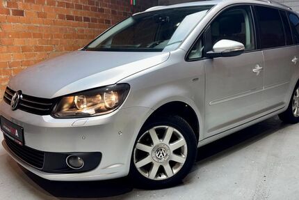 VW Touran 91.300 km 15.690 &euro; Heusenstamm 63150