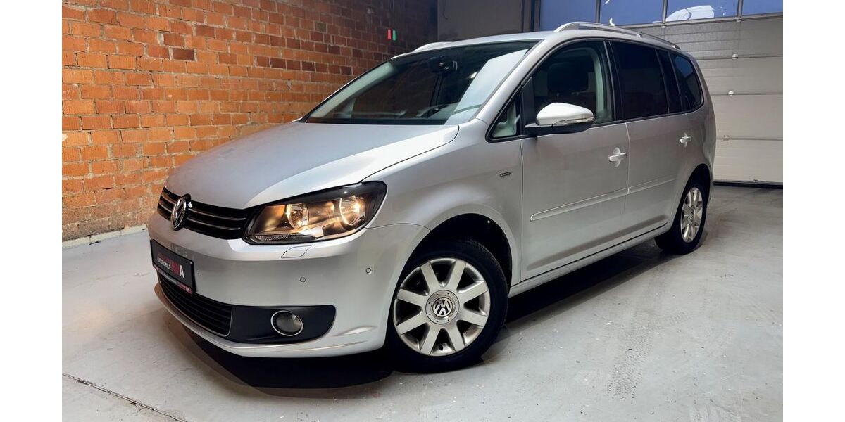 VW Touran 91.300 km 15.690 &euro; Heusenstamm 63150