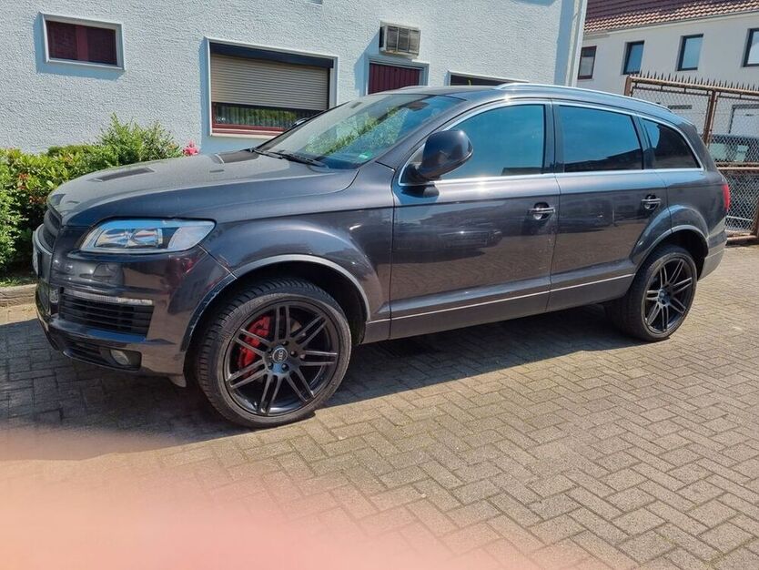 Q7