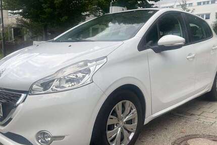 Peugeot 208 53.760 km 7.990 € Riemerling 85521