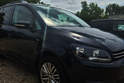 VW Touran 214.000 km 5.850 &euro; Lichtenfels 96215